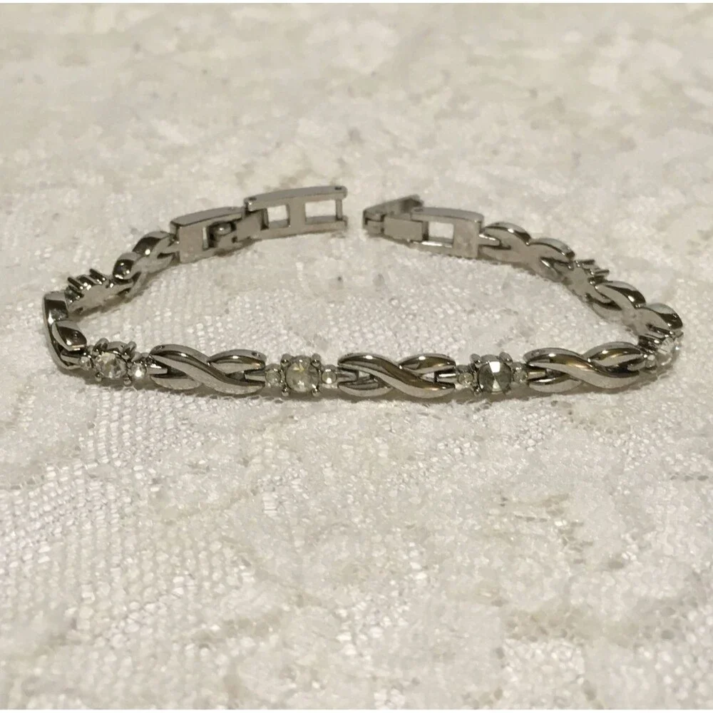 Vintage Anne Kein Chain Bracelet Silver Tone Rhinestone Accents Fold over clasp